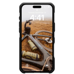 UAG Metropolis LT MagSafe iPhone 16 3
