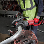 Аккумуляторный резьбонарезной инструмент Milwaukee M18 FUEL FPT2-121C — изображение 3