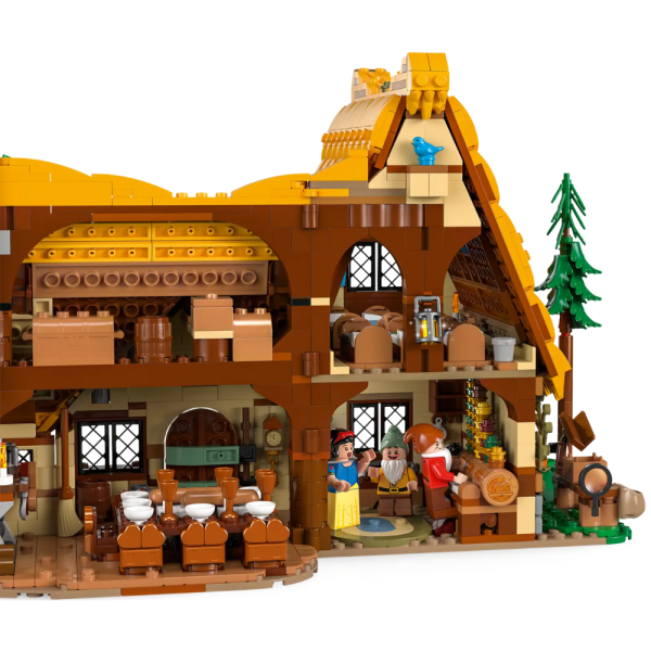 Конструктор LEGO Disney 43242 Домик Белоснежки и семи гномов — изображение 6