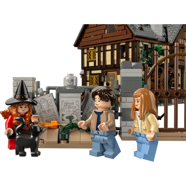 Конструктор LEGO Ideas 21341 Фокус-покус Коттедж сестер Сандерсон — изображение 6