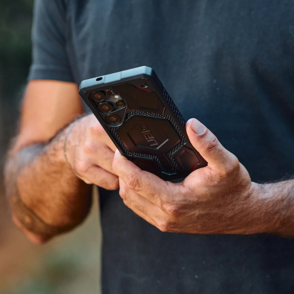 Чехол UAG Monarch PRO для Samsung Galaxy S25 Ultra с MagSafe, черный кевлар — изображение 6