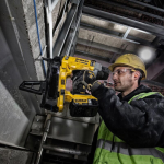 Аккумуляторный гвоздезабивной пистолет DeWalt DCN890N без аккумулятора — изображение 3