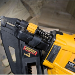 Аккумуляторный гвоздезабивной пистолет DeWALT DCN693N без аккумулятора — изображение 2