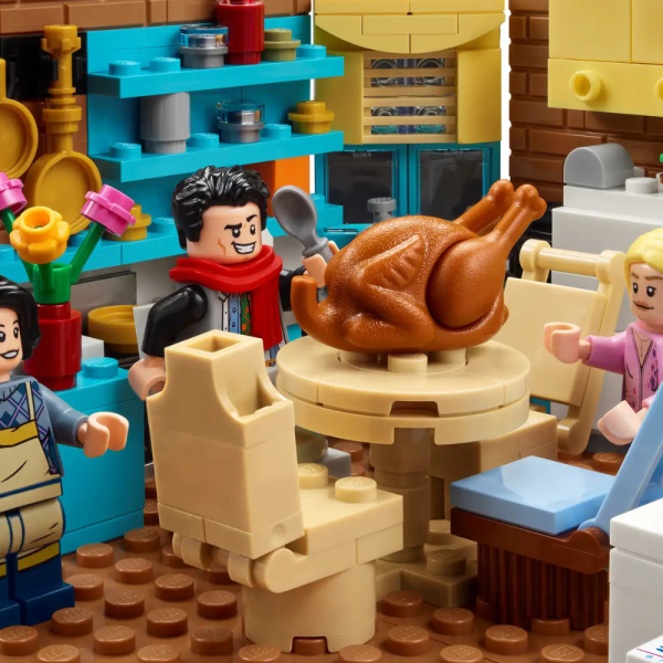 Конструктор LEGO Ideas 10292 Квартиры героев сериала Друзья — изображение 4