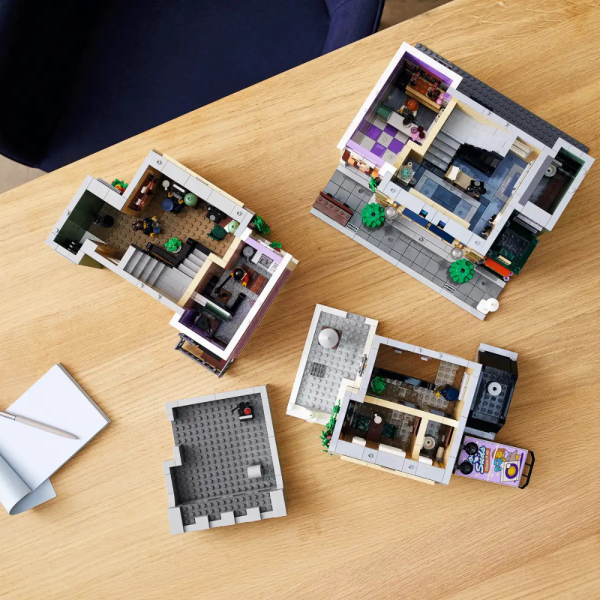 Конструктор LEGO Creator 10278 Полицейский участок — изображение 6