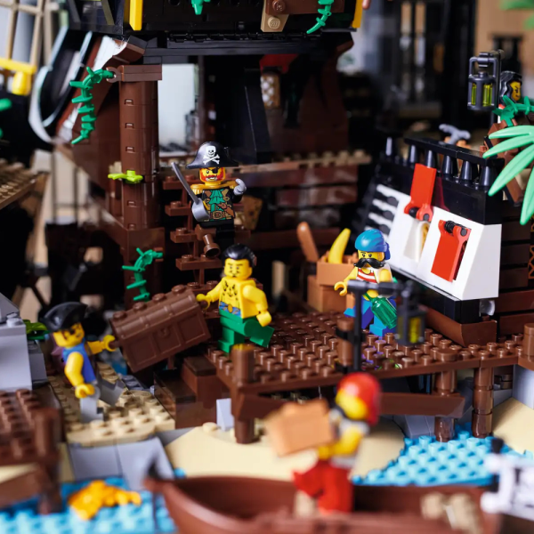 Конструктор LEGO Ideas 21322 Пираты Залива Барракуды — изображение 6