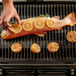 Газовый гриль Weber Traveler Gas Grill - Silver (9010069) — изображение 4