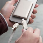 Energea Кабель Sheath 2-in-1 USB-C to C+Lighning MFI 60W 480 Mbps Gold 1.0m — изображение 4