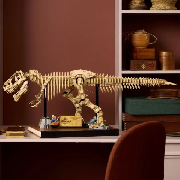 Конструктор LEGO Jurassic World 76968 Окаменелости динозавра: Тираннозавр рекс — изображение 7
