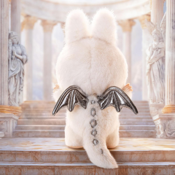 Фигурка POP MART THE MONSTERS - ANGEL IN CLOUDS — изображение 4