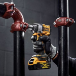 Аккумуляторный гайковерт DeWalt DCF922P2T — изображение 7