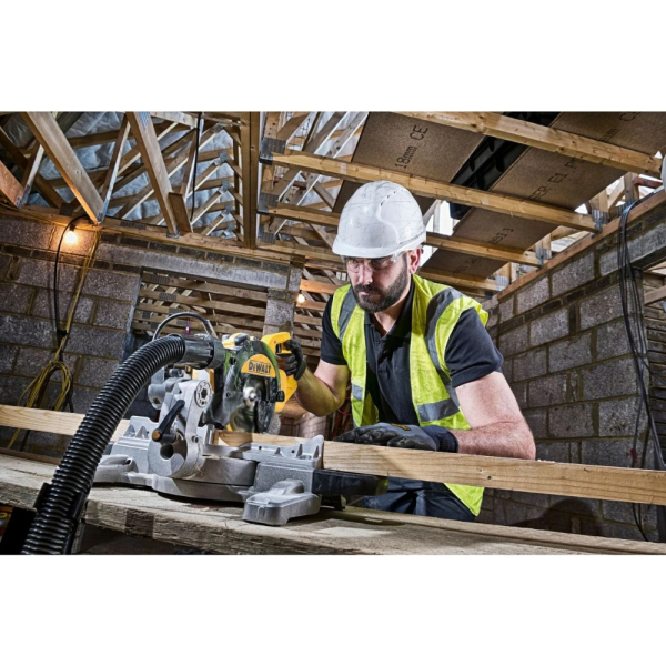 Пила торцовочная DeWalt DWS774-QS — изображение 8