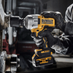 Аккумуляторный гайковерт DeWalt DCF961NT без аккумулятора — изображение 4