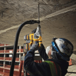 Аккумуляторный перфоратор DeWalt DCH293B 20V — изображение 2