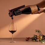 Система для розлива вина Coravin Timeless Six+ Piano Black — изображение 6